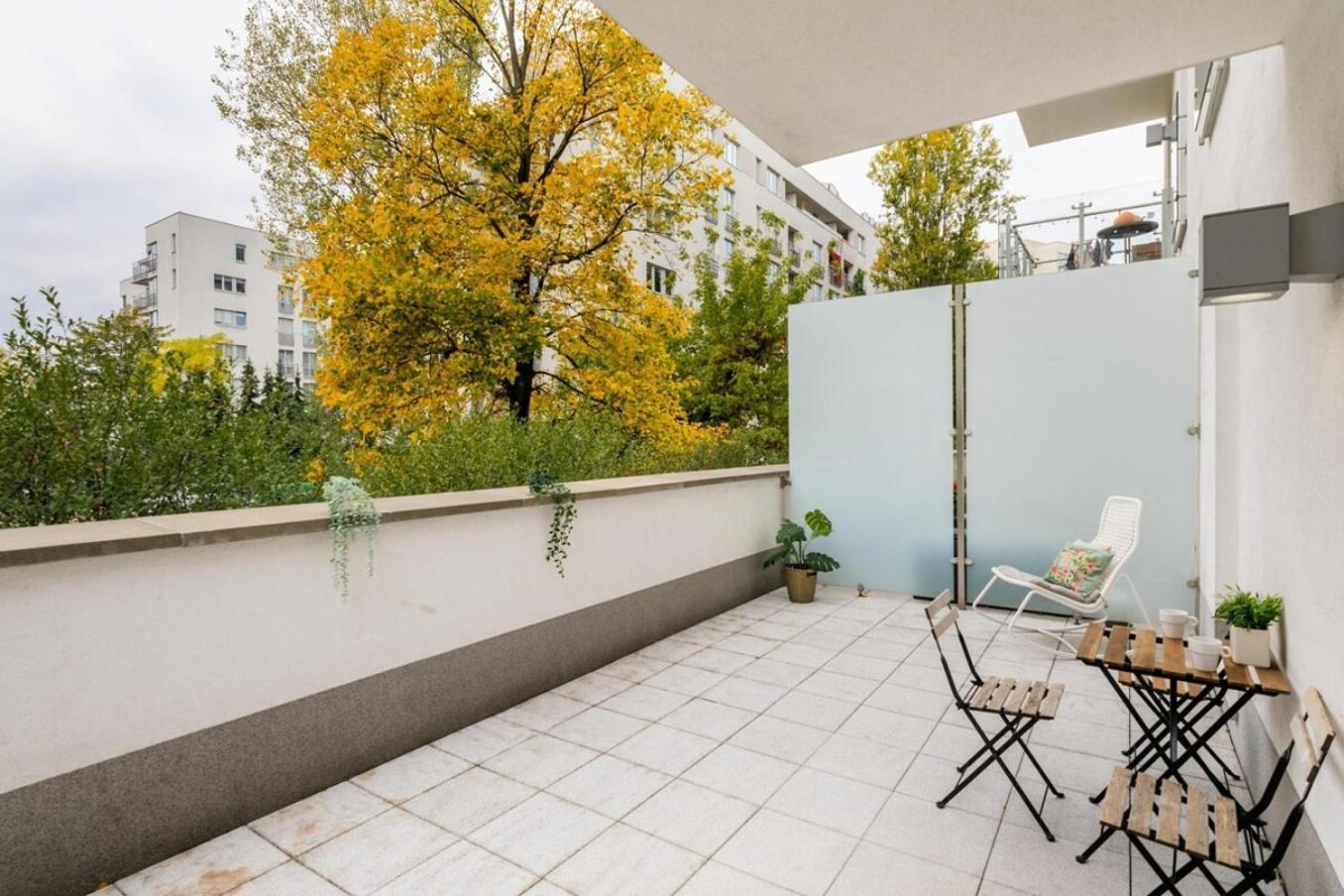 Stawki Watermelon Apartment Варшава Екстериор снимка